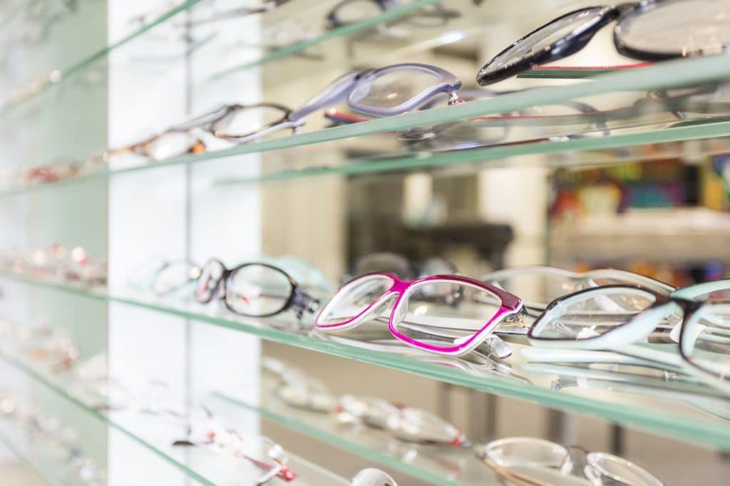 חנות משקפיים